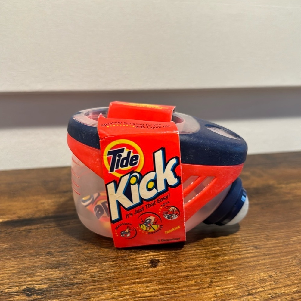 Tide Kick Dispenser Pretreater Laundry Detergent Discontinued New